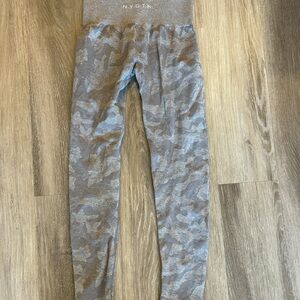 NVGTN Camo Gray Leggings